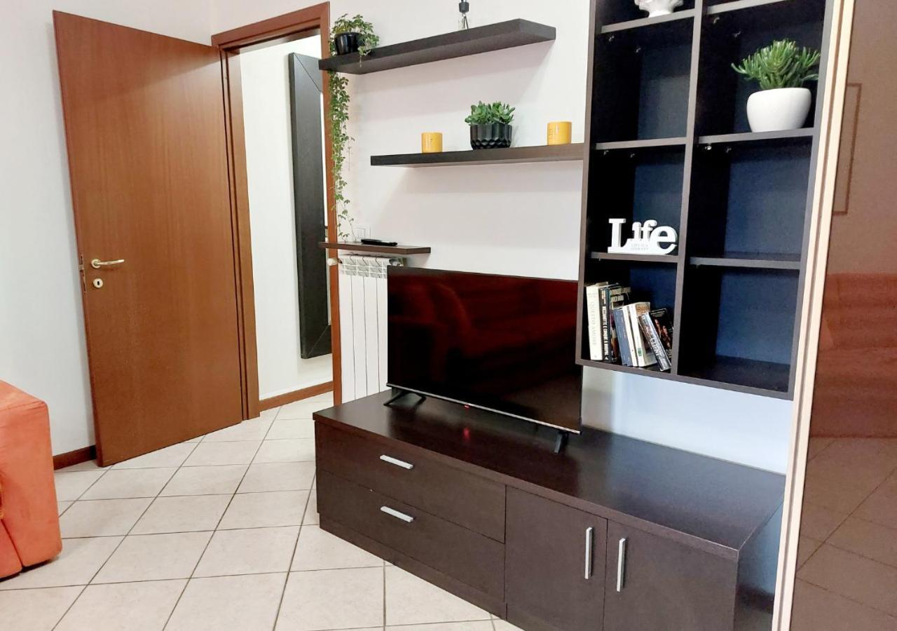 Monolocale-7 Minuti Da Bergamo, 10 Minuti Milan Bergamo Airport Apartment Gorle Ngoại thất bức ảnh